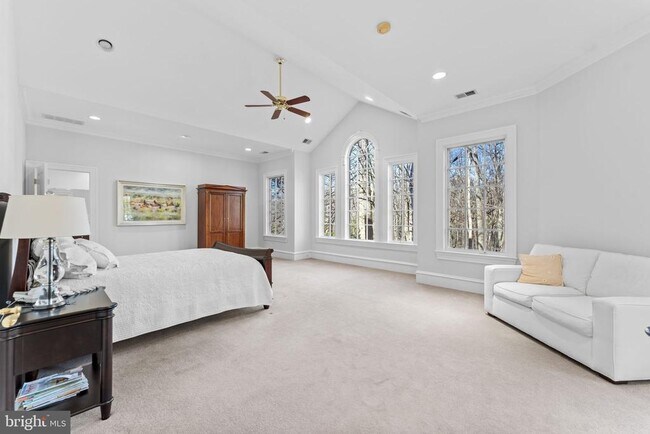Building Photo - 8541 Old Dominion Dr