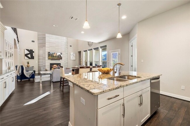 Building Photo - 203 Montalcino Blvd