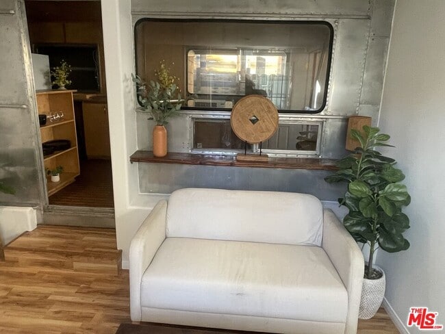 Building Photo - 272 N Topanga Canyon Blvd