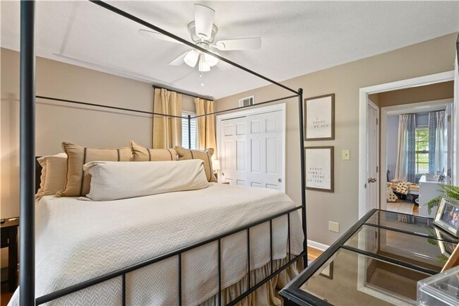 Building Photo - Charming Northside Opelika Home w/ Basement