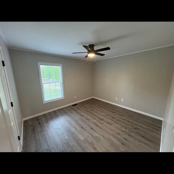 Building Photo - 5508 Wrenn Dr