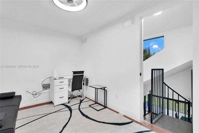 Building Photo - 13028 SW 88th Ln