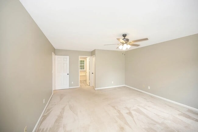 Building Photo - 3101 Titanic Dr