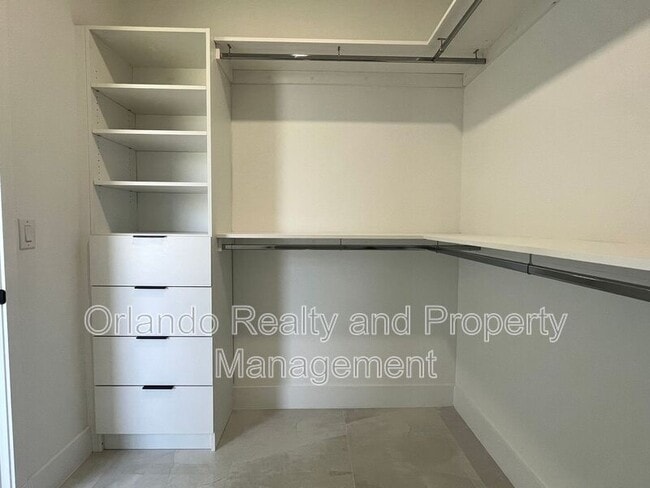Building Photo - 6201 Chorus Dr