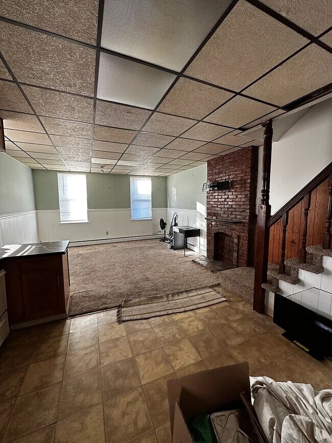 Building Photo - 1523 S 10th St