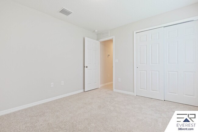 Building Photo - 22 Prince Eric Ln