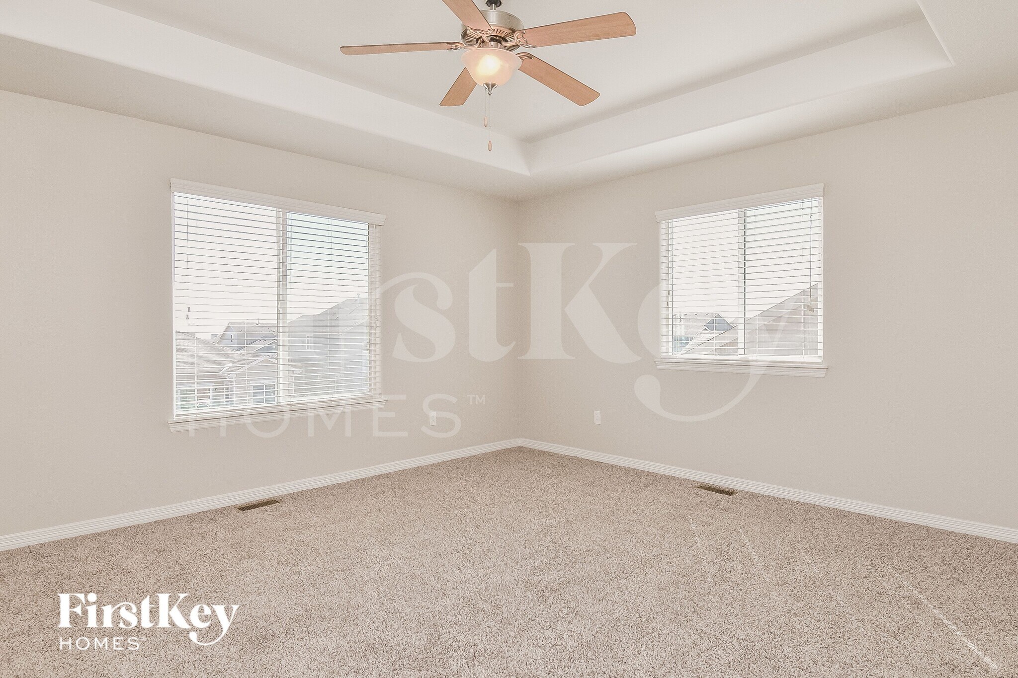 Building Photo - 10255 Hidden Pk Wy