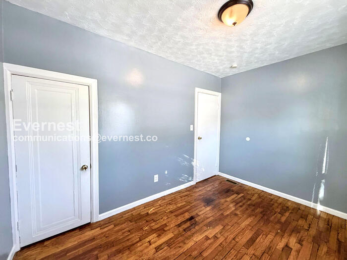 Building Photo - 18251 Brady St