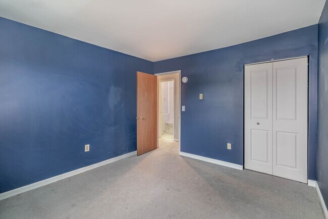 Building Photo - West Shore School District Town-Home For R...
