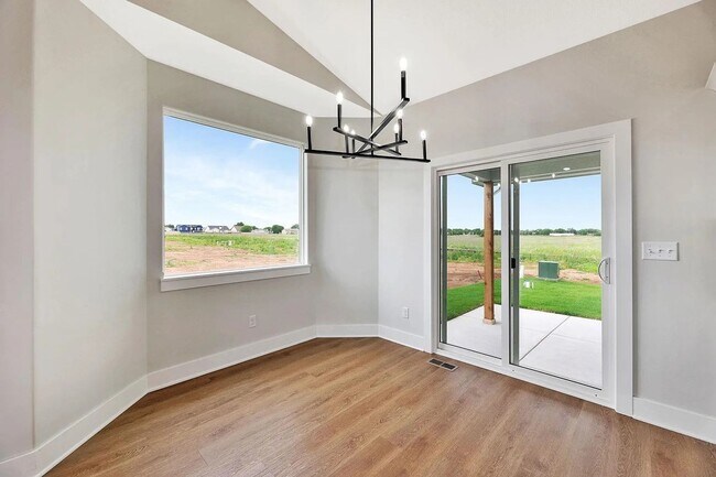 Building Photo - 5424 W 42nd St S