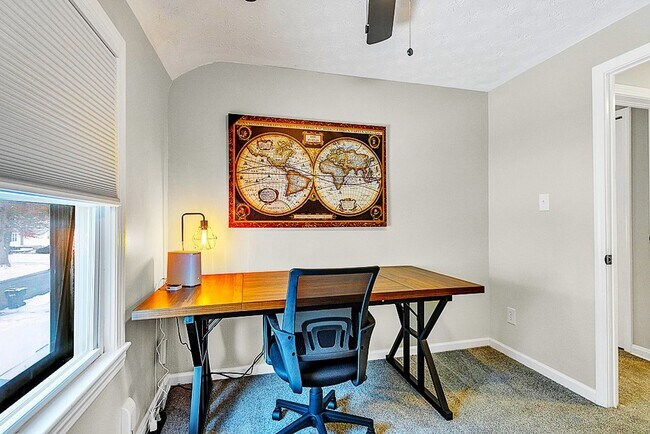 Building Photo - 3 BED 1 BATH SINGLE FAMILY HOME IN BEAUTIFUL SOUTH EUCLID