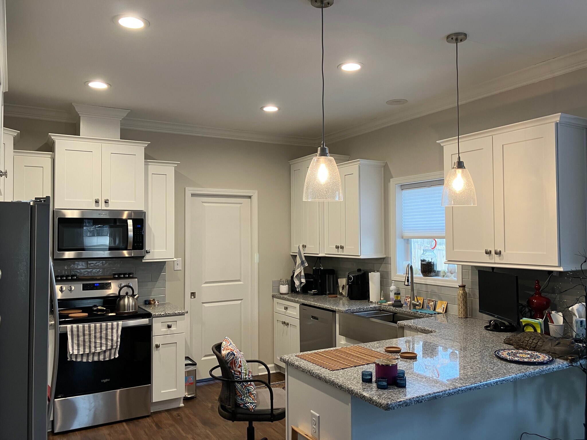 Building Photo - 407 6th St