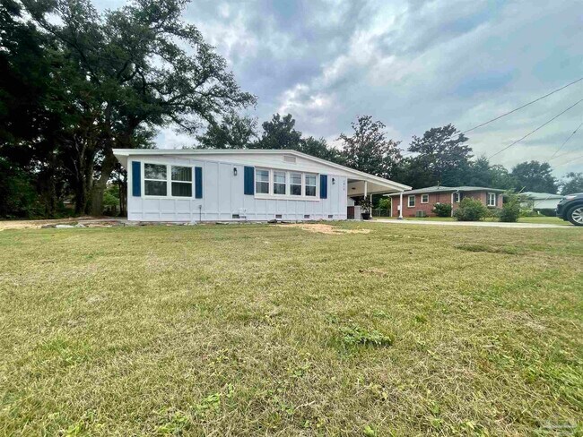 Primary Photo - 1815 Hallmark Dr