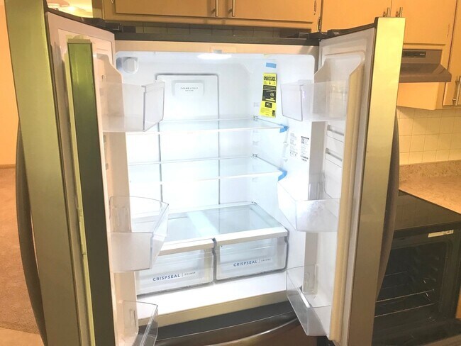 Building Photo - 725 Busse Hwy