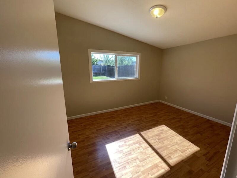 Building Photo - 12 Bryan Ave