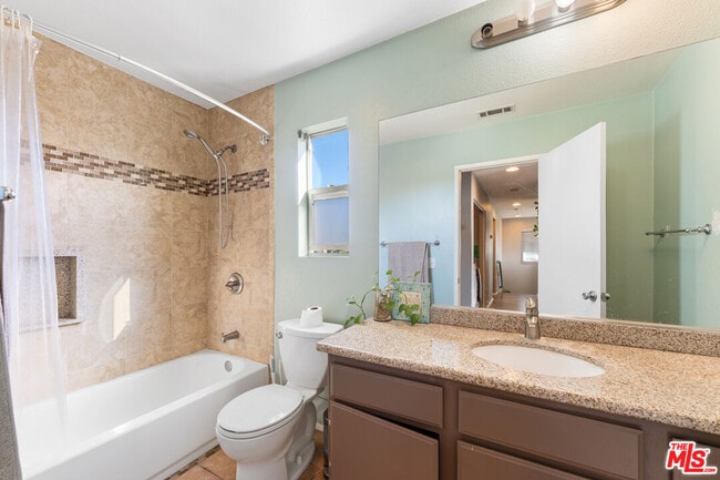 Building Photo - 13723 Rancho Ln