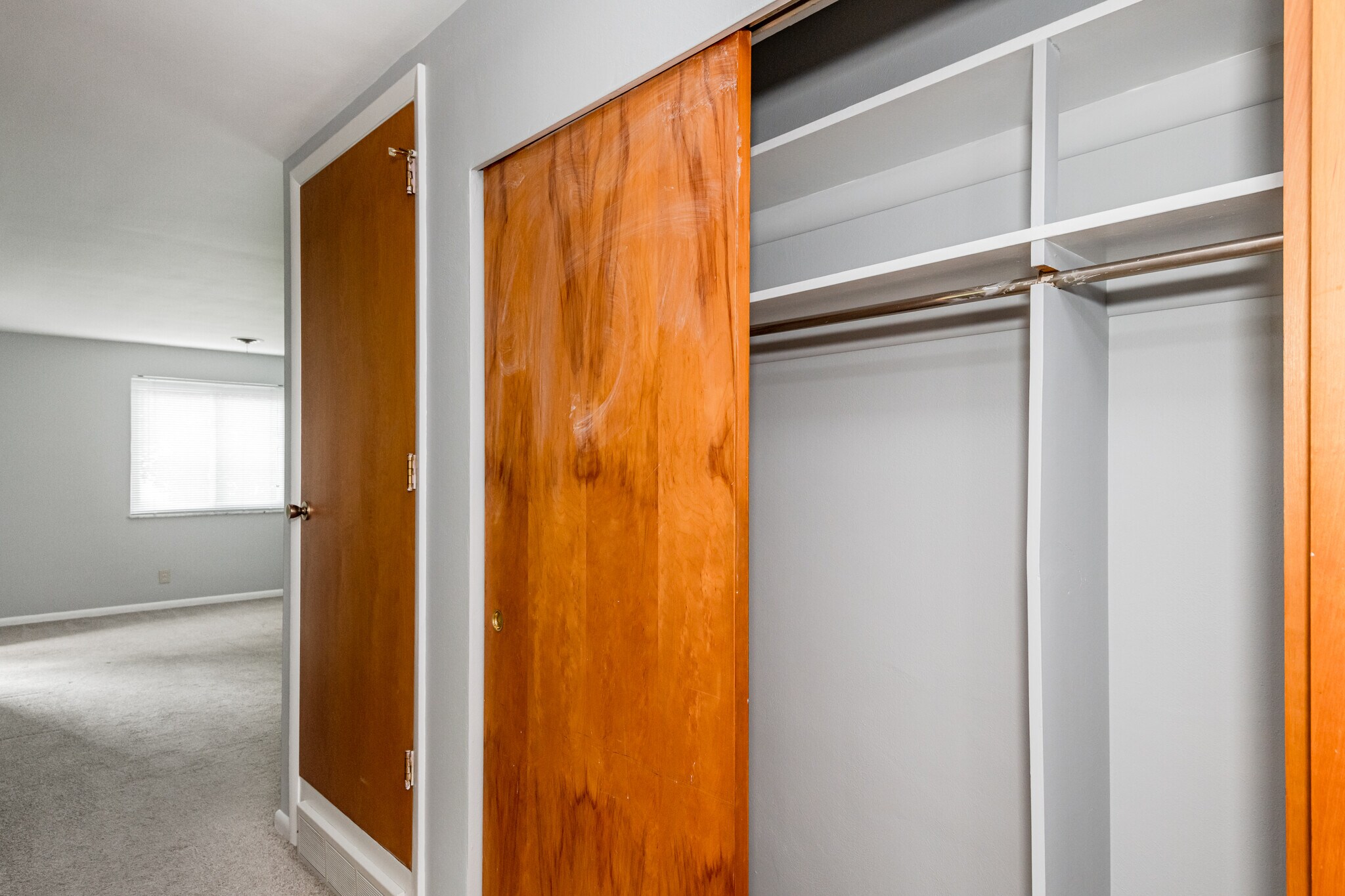 Building Photo - 1258 Westcliff Ct