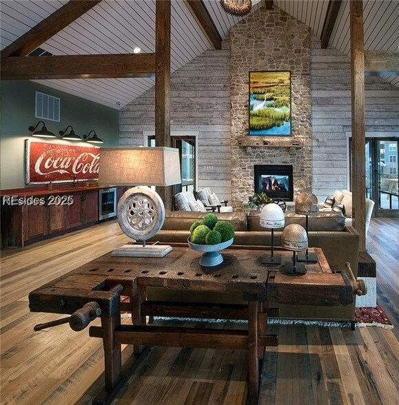 Building Photo - 11 Parklands Dr