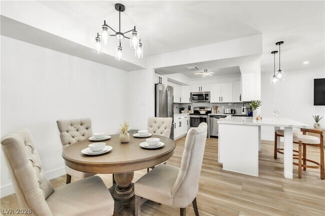 Building Photo - 3930 University Center Dr