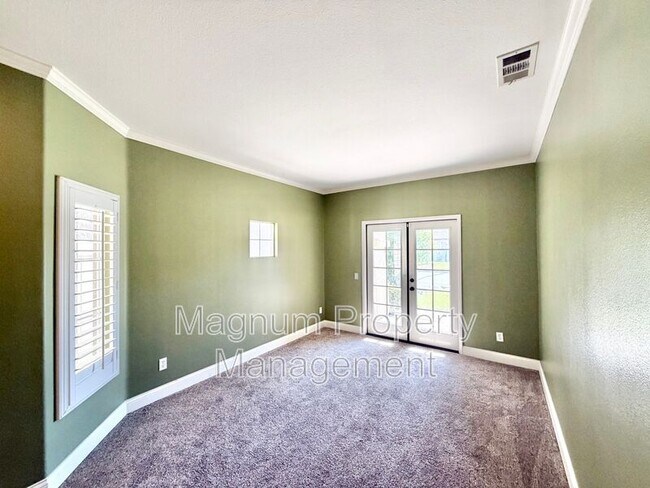 Building Photo - 37961 Veranda Way