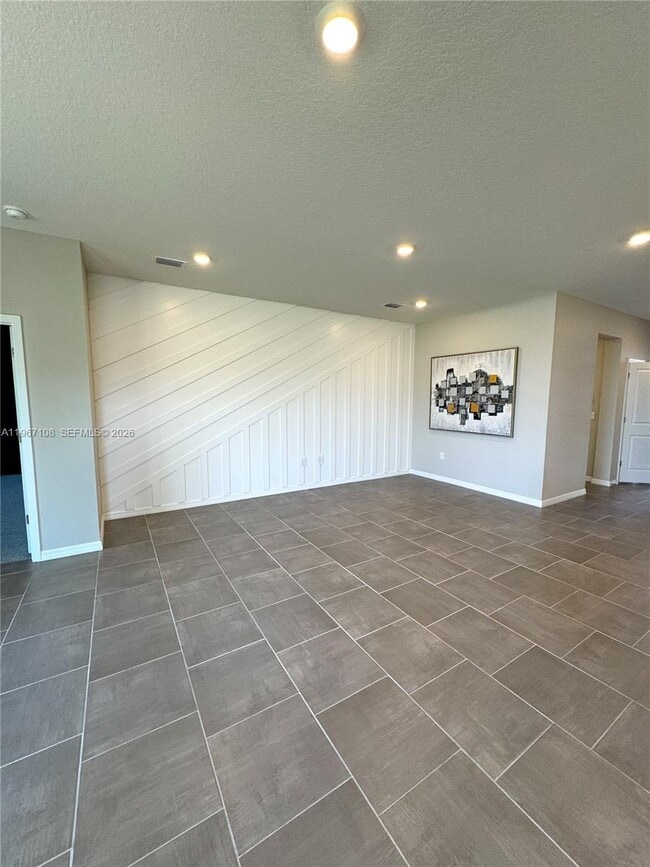 Building Photo - 5367 Oxford Gray Rd