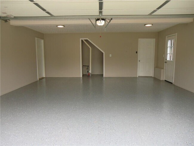 Building Photo - 8415 Deliah Way