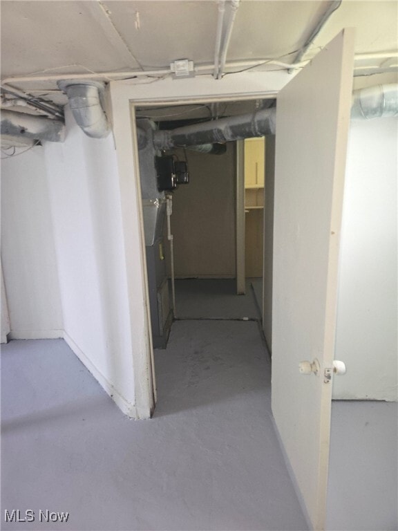 Building Photo - 10002 Parkview Ave