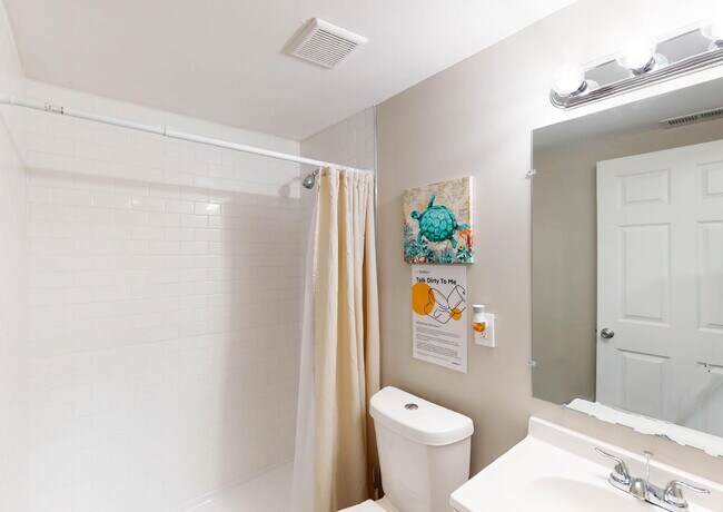Building Photo - Thomasville Heights Home