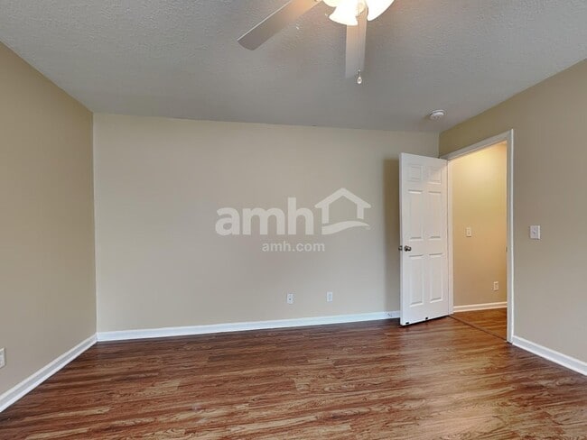 Building Photo - 177 Fox Glen Ct