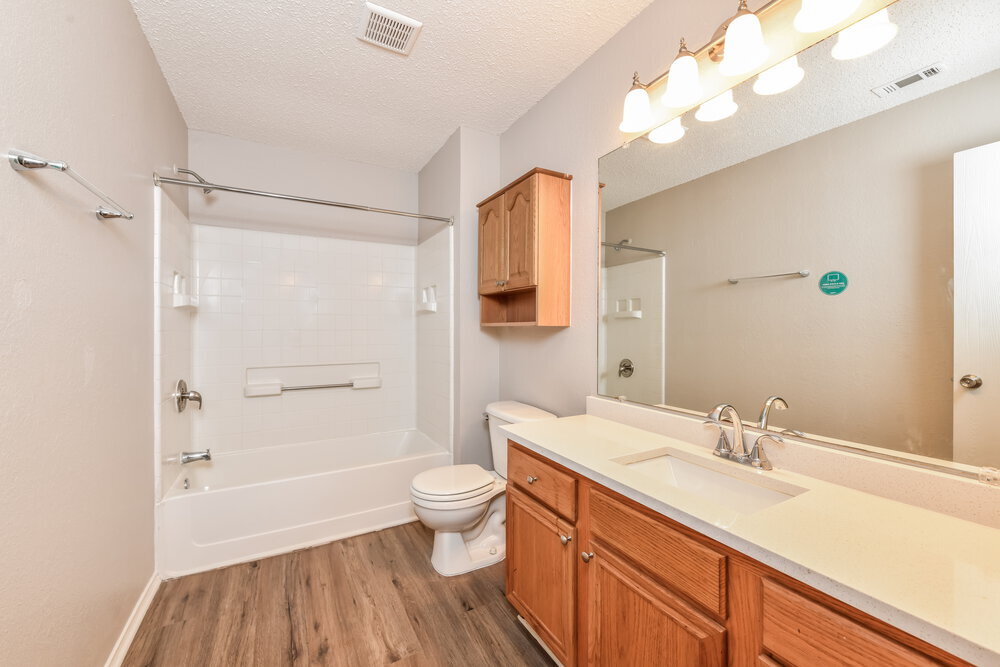 Building Photo - 848 Meadowlark Dr