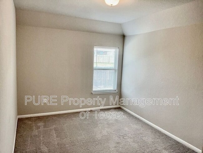 Building Photo - 120 Cloyce Ct