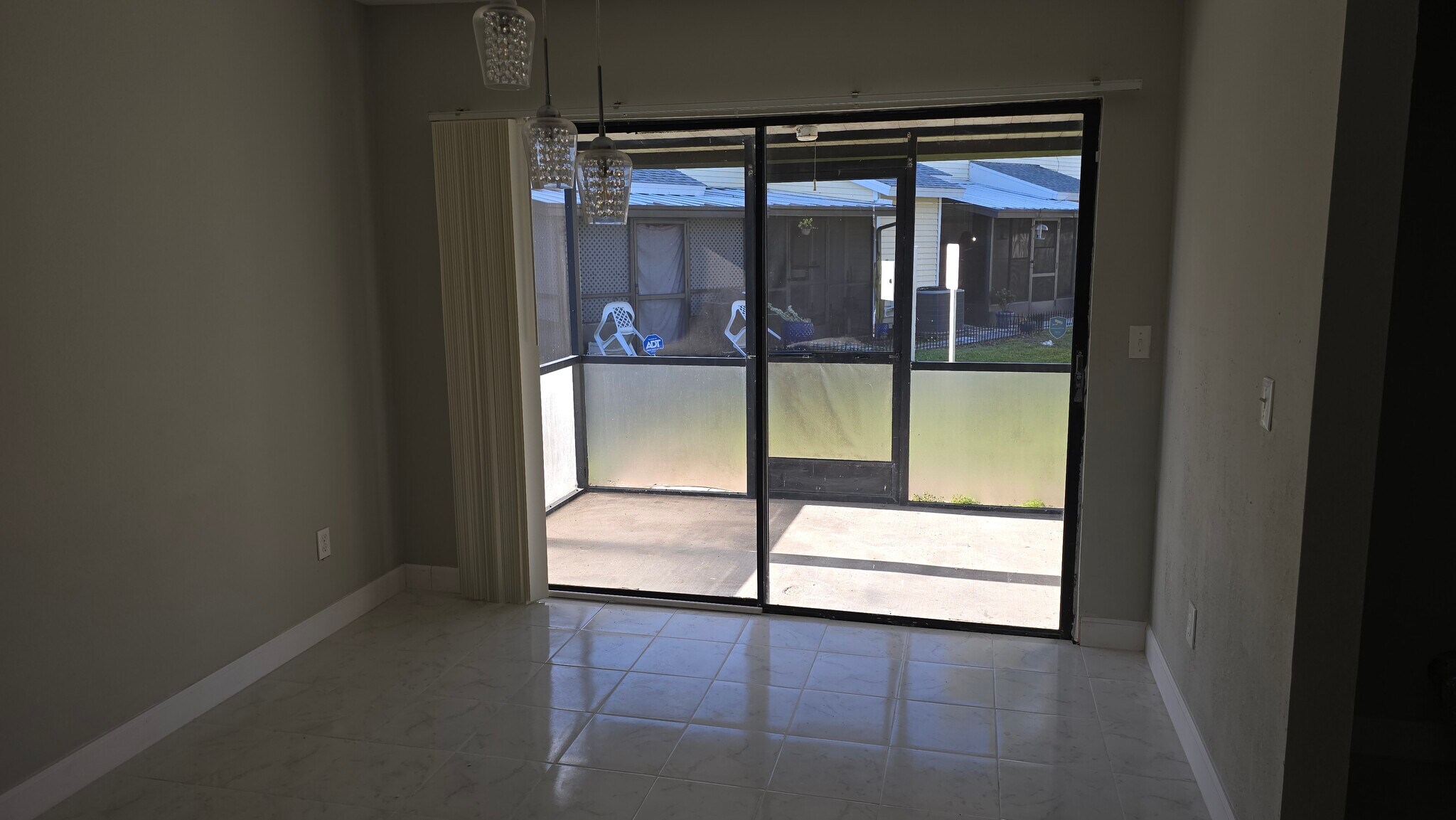 Building Photo - 12665 Castle Hill Dr