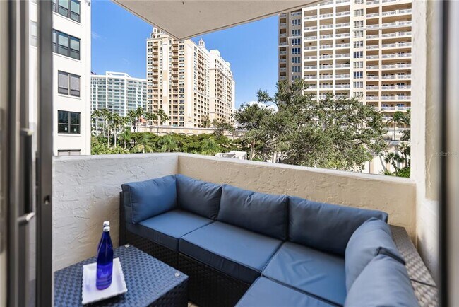 Building Photo - 97 Sunset Dr