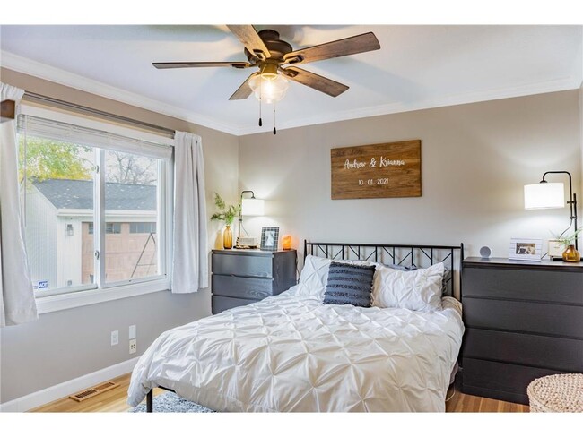 Building Photo - 112514 E Washington Ln