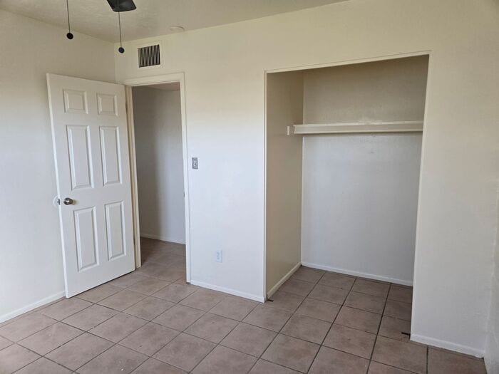 Building Photo - 10840 N 15th Ave