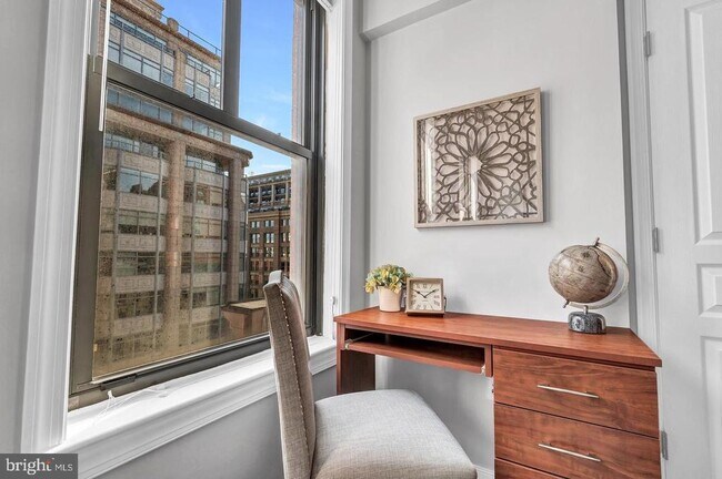 Building Photo - 631 D St NW