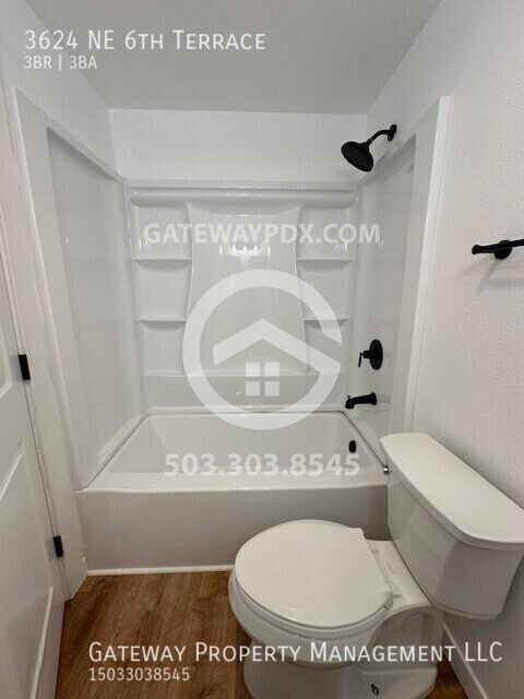 Building Photo - 3624 NE 6th Terrace