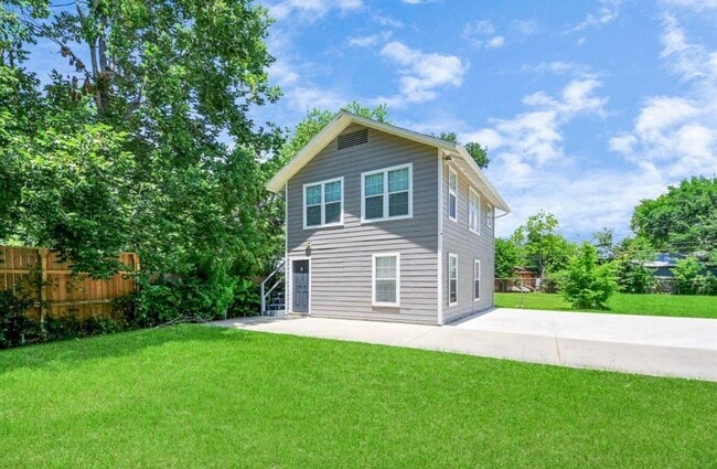 Building Photo - 7309 Moline St