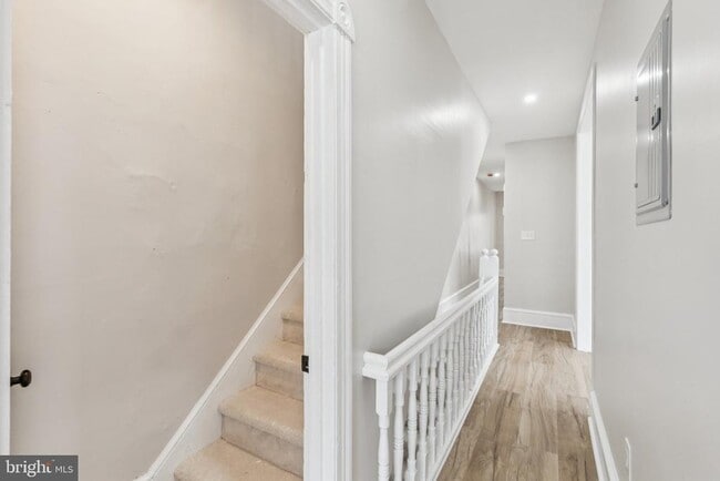 Building Photo - 11 Lexington Ave