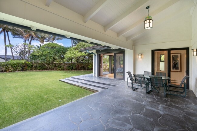 Building Photo - 343 Dune Cir