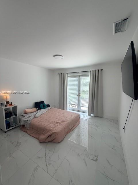 Building Photo - 2220 SW 125th Ct