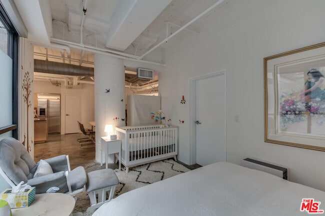 Building Photo - 1100 S Grand Ave