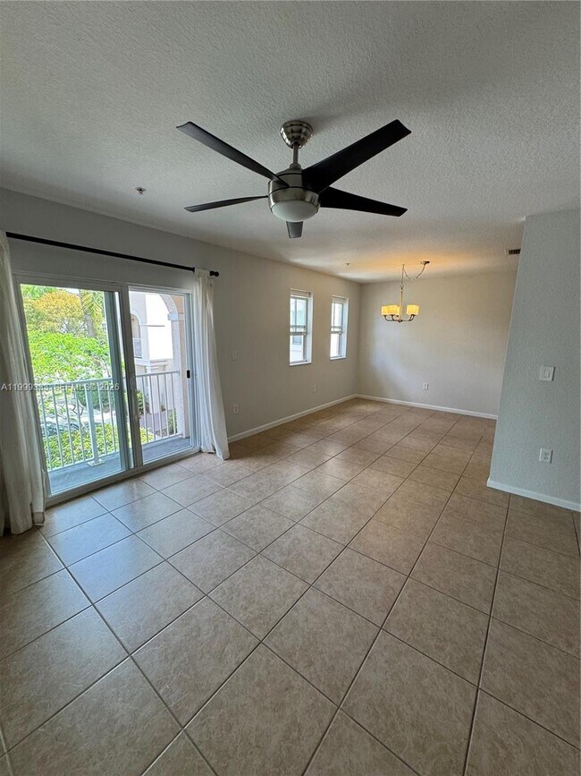 Building Photo - 11601 NW 89th St