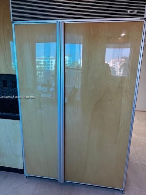 Building Photo - 785 Crandon Blvd