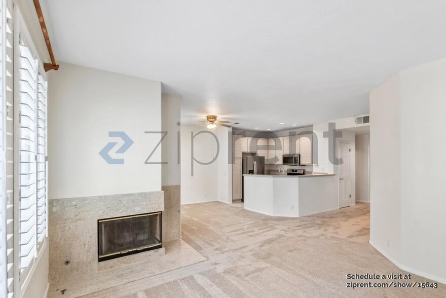 Building Photo - 425 Navaro Way