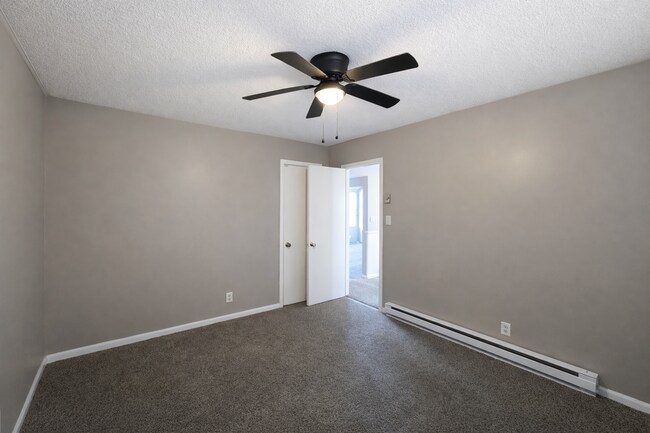 Building Photo - 108 Tandy Dr