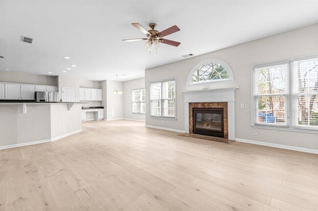 Building Photo - 2030 Brook Meadow Dr