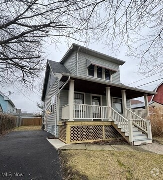 Building Photo - 857 E 188th St