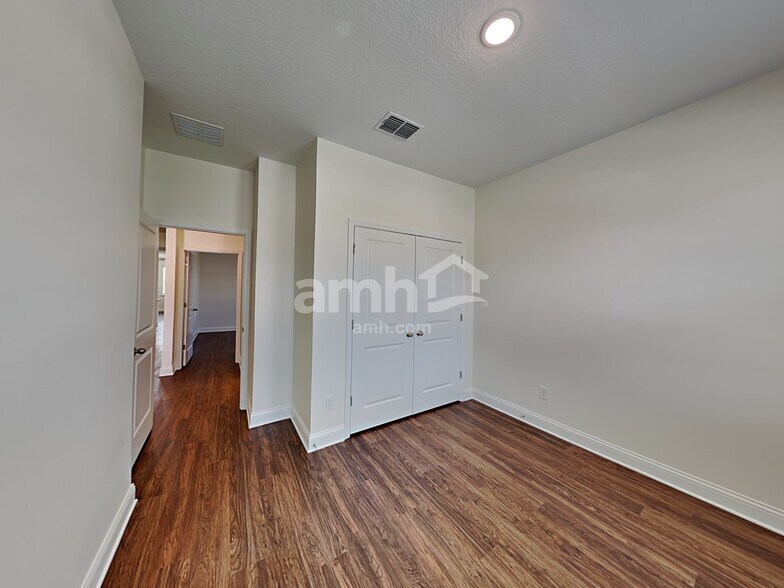 Building Photo - 1091 Summer Stone Loop