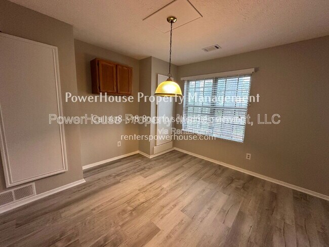 Building Photo - 115 Yately Ct